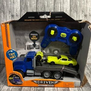 Blue Remote-Control Tow Truck with Neon Yellow Car - Kids Vehicles